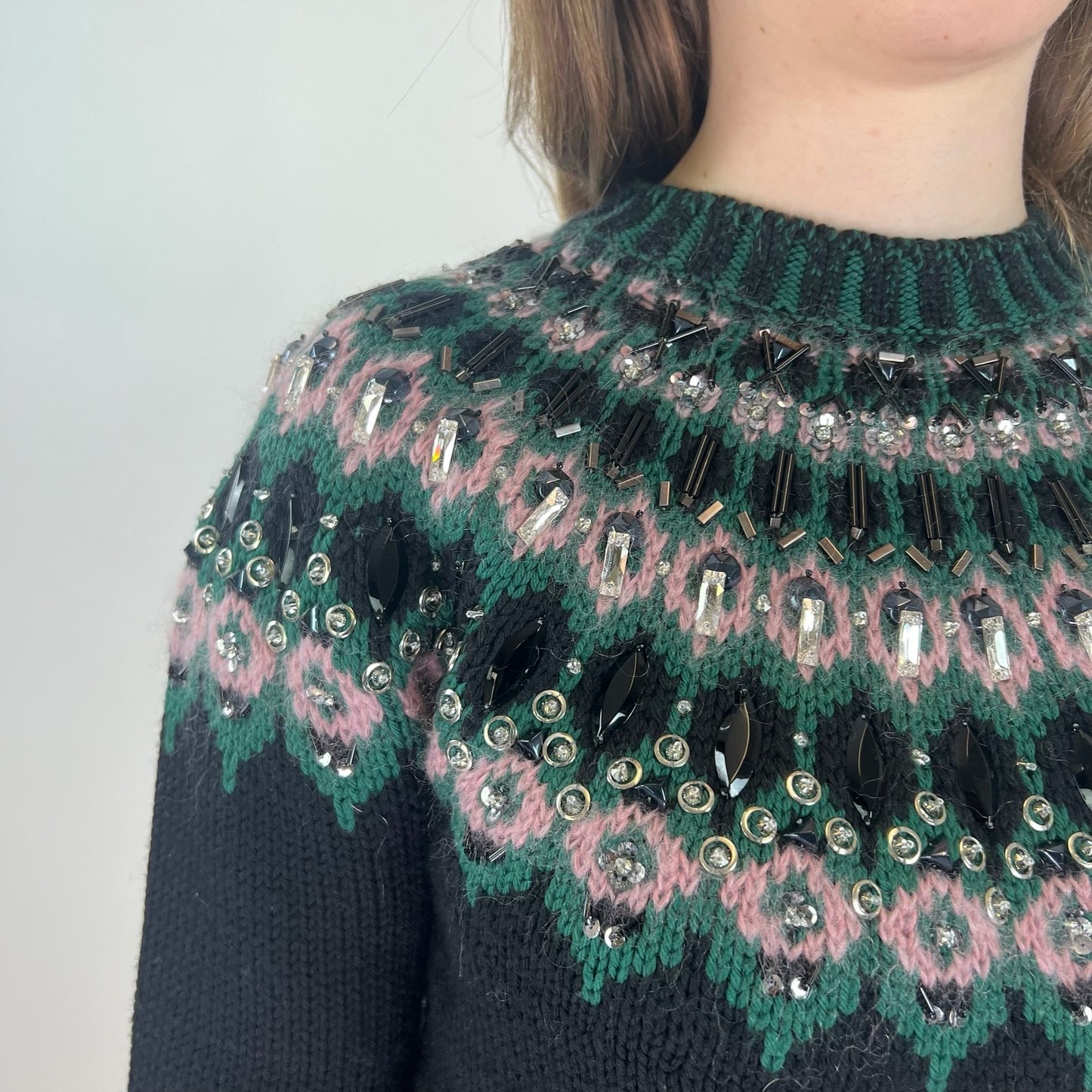 GUCCI Pull in cashmere nero con ricami