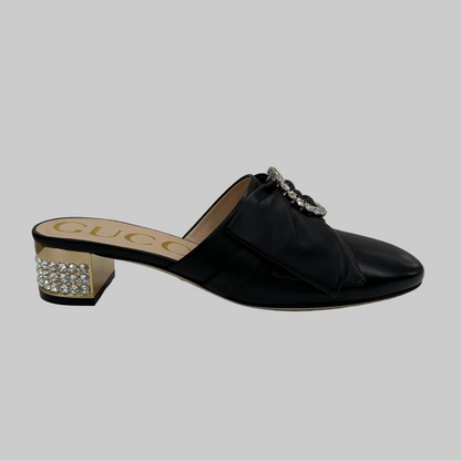 GUCCI Scarpa sabot "Candy Crystal Mule" in pelle nera con fiocco e strass