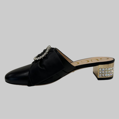 GUCCI Scarpa sabot "Candy Crystal Mule" in pelle nera con fiocco e strass