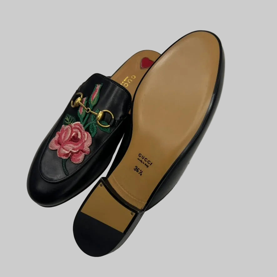GUCCI Scarpe Slipper Princetown Floral Mules nero con rose rosa