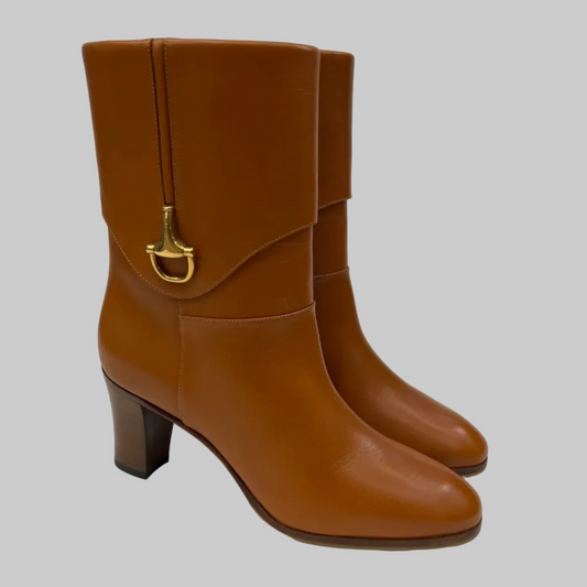 GUCCI Stivaletto in pelle color cognac con morsetto oro