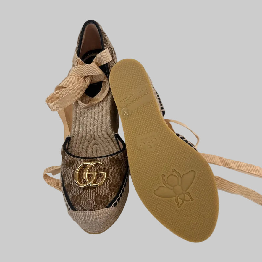 GUCCI Zeppa Marmont in tessuto GG beige 