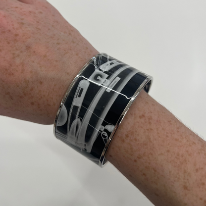 HERMES "Check in" Bracciale rigido largo smaltato