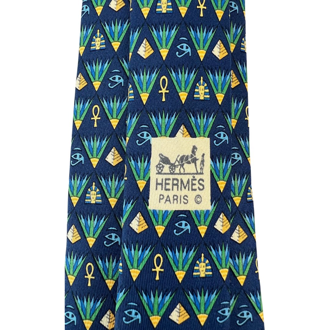 HERMES Cravatta blu con disegni egizi