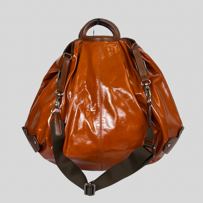 MARNI Borsa Balloon grande in vernice arancione
