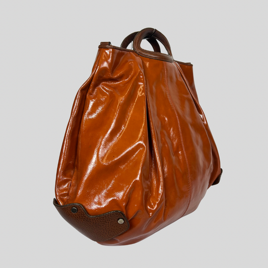 MARNI Borsa Balloon grande in vernice arancione