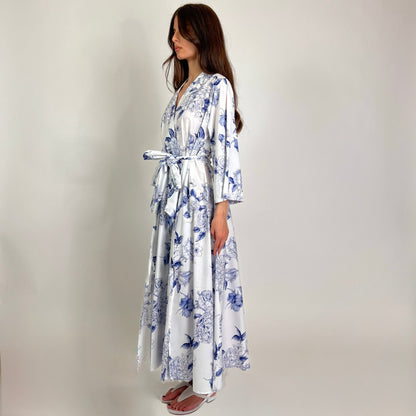 LAVI COUTURE Abito Pupa lungo bianco con stampa  fiori blu