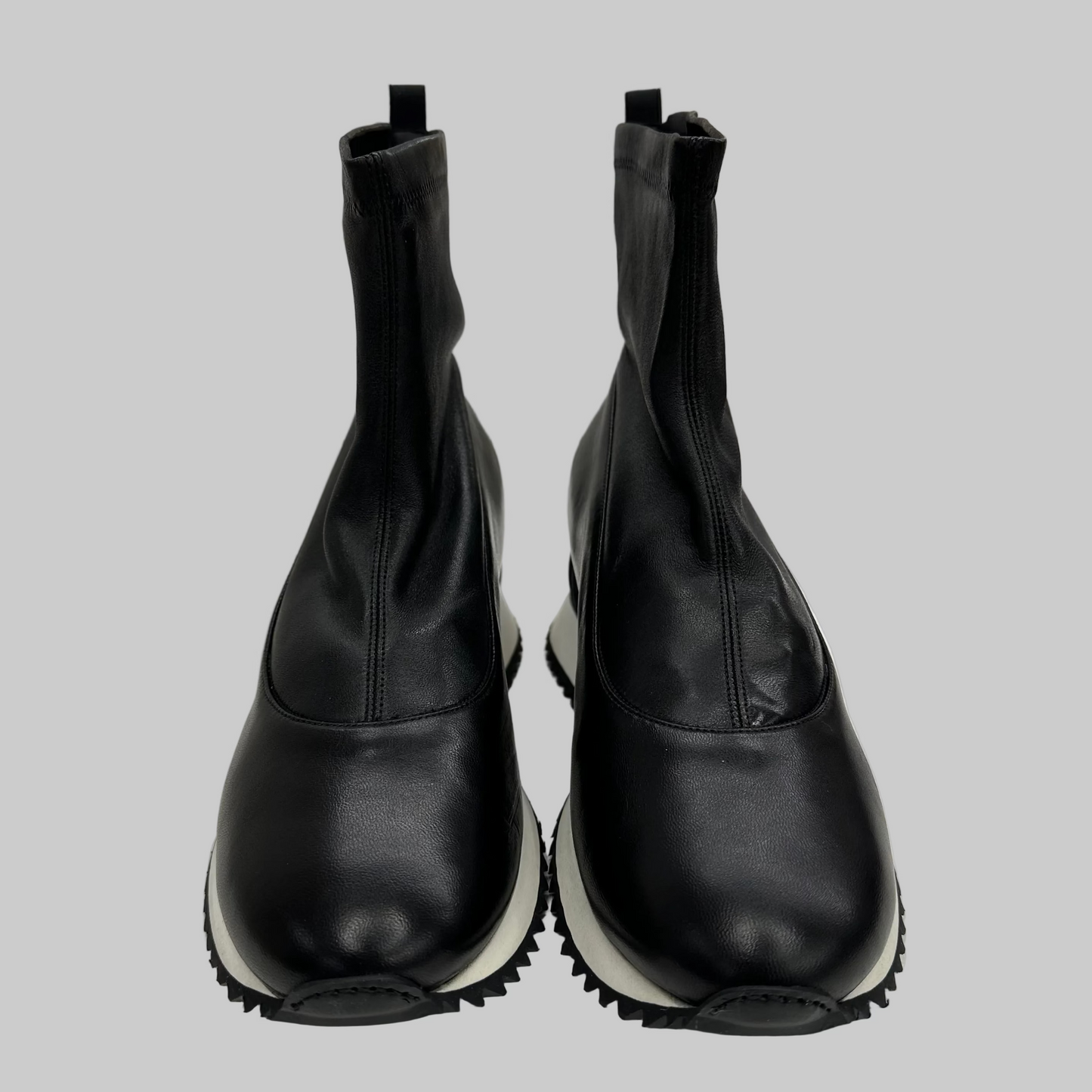 LE SILLA Scarpa stivaletto "Wave" in pelle nappa nera con suola bianca 