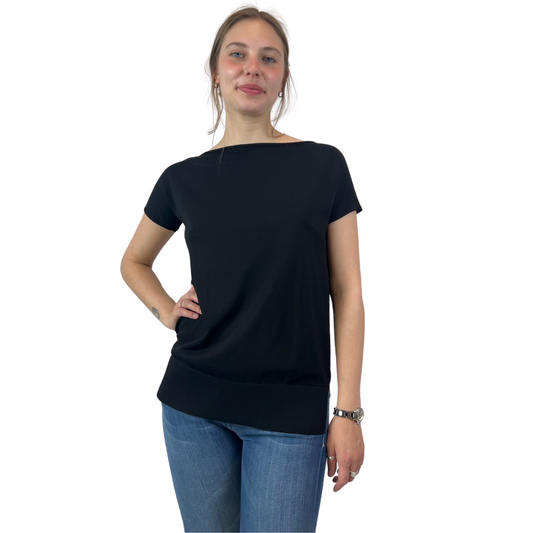 LIVIANA CONTI Maglia nera con profili bianchi