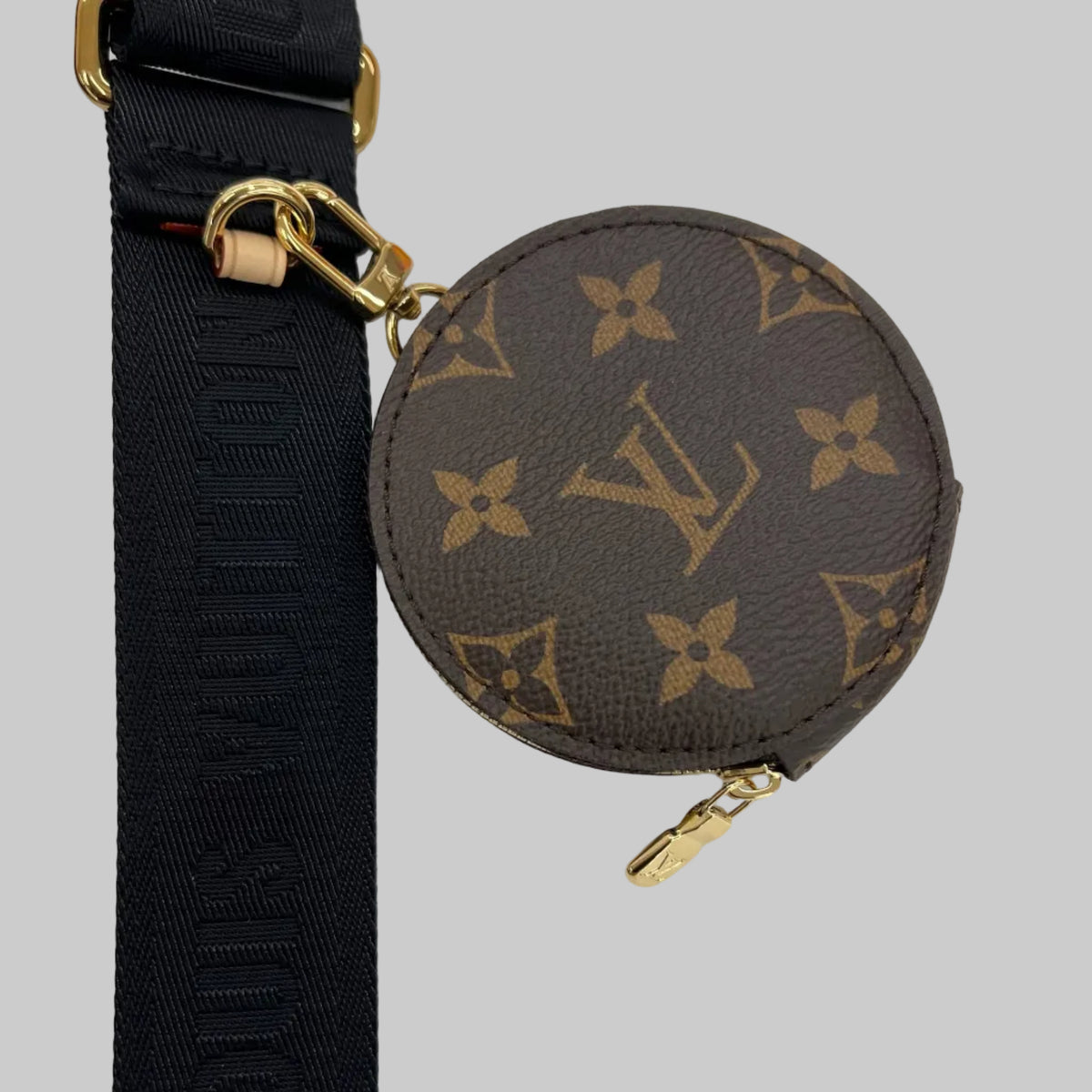 LOUIS VUITTON Bandulière in tessuto nera con porta monete rotondo monogram