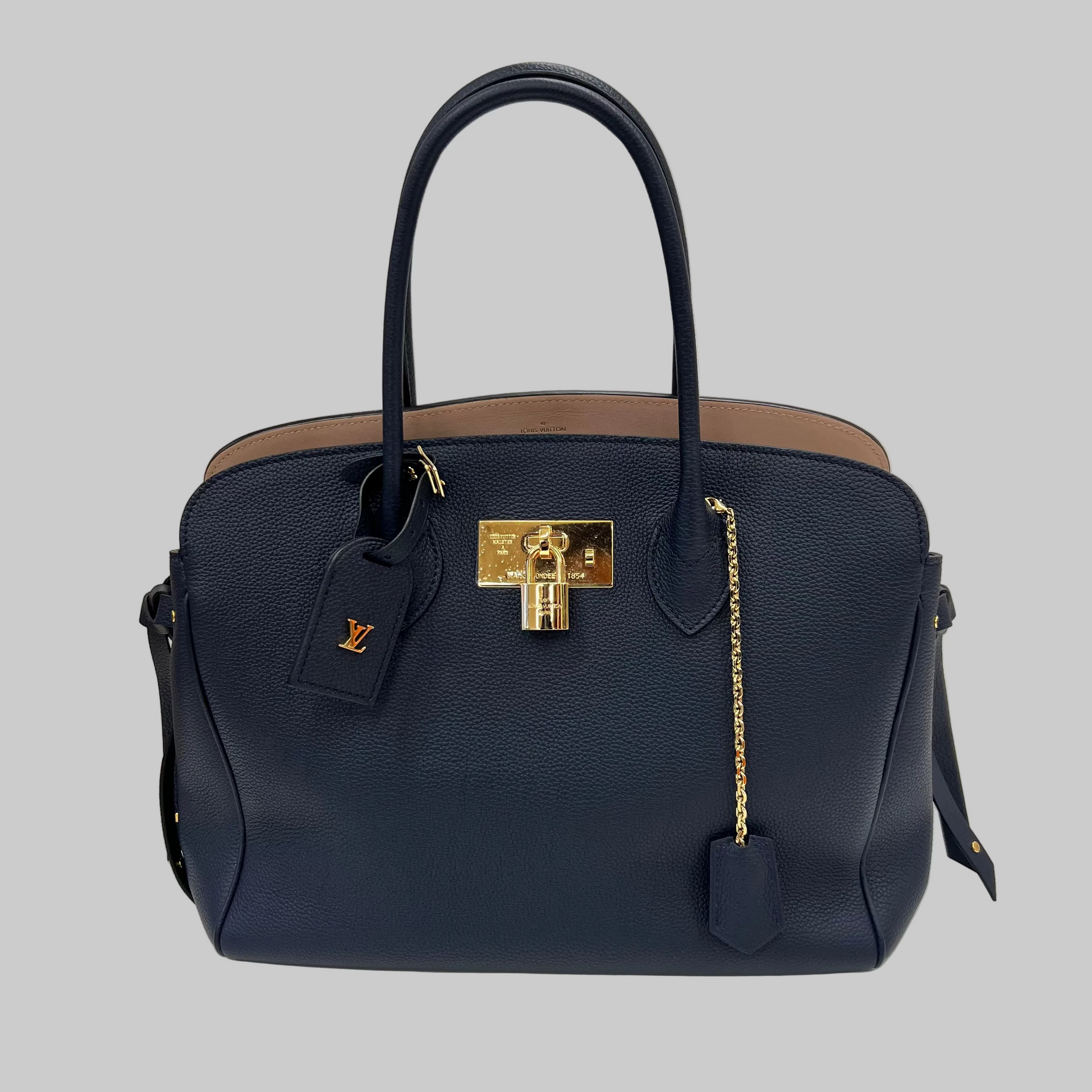 LOUIS VUITTON Borsa Milla MM in pelle martellata blu