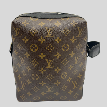 LOUIS VUITTON Borsa "Monogram Macassar Torres" 