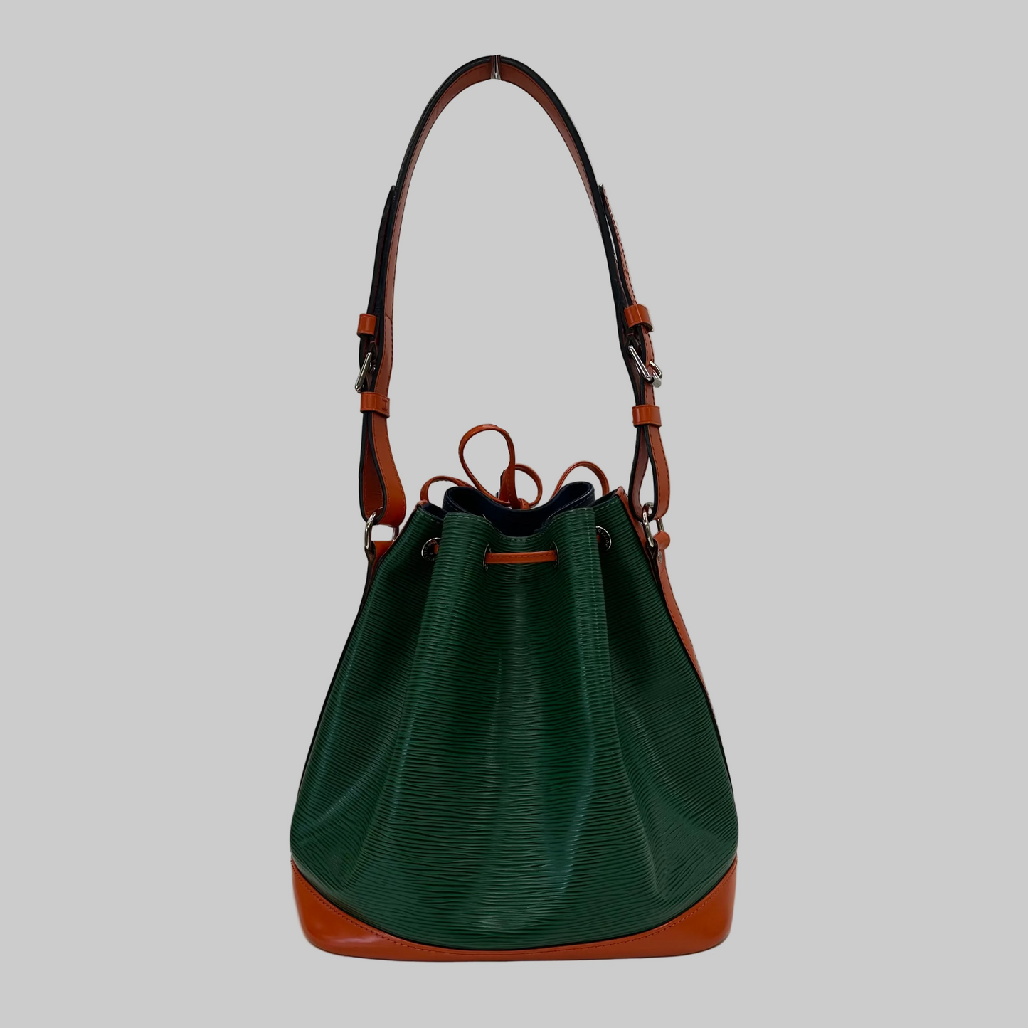 LOUIS VUITTON Borsa "Petit Noe" secchiello in pelle epi verde blu arancione