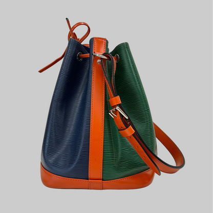 LOUIS VUITTON Borsa "Petit Noe" secchiello in pelle epi verde blu arancione
