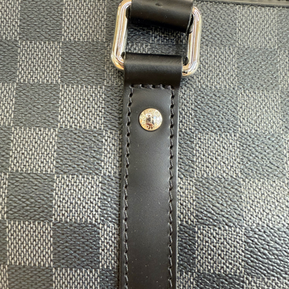 LOUIS VUITTON Borsa "Tadao" in damier graphite 