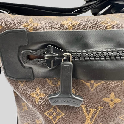 LOUIS VUITTON Borsa monogram Waterprof