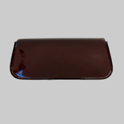 LOUIS VUITTON Borsa pochette in vernice amaranto