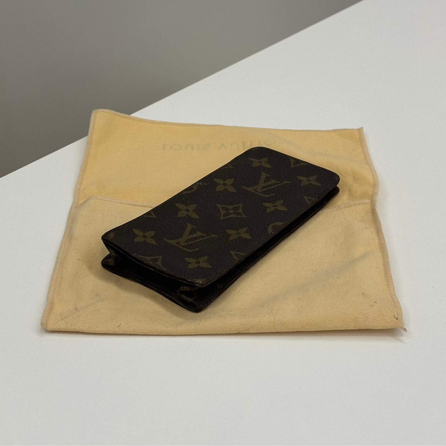 LOUIS VUITTON Custodia porta occhiali monogram