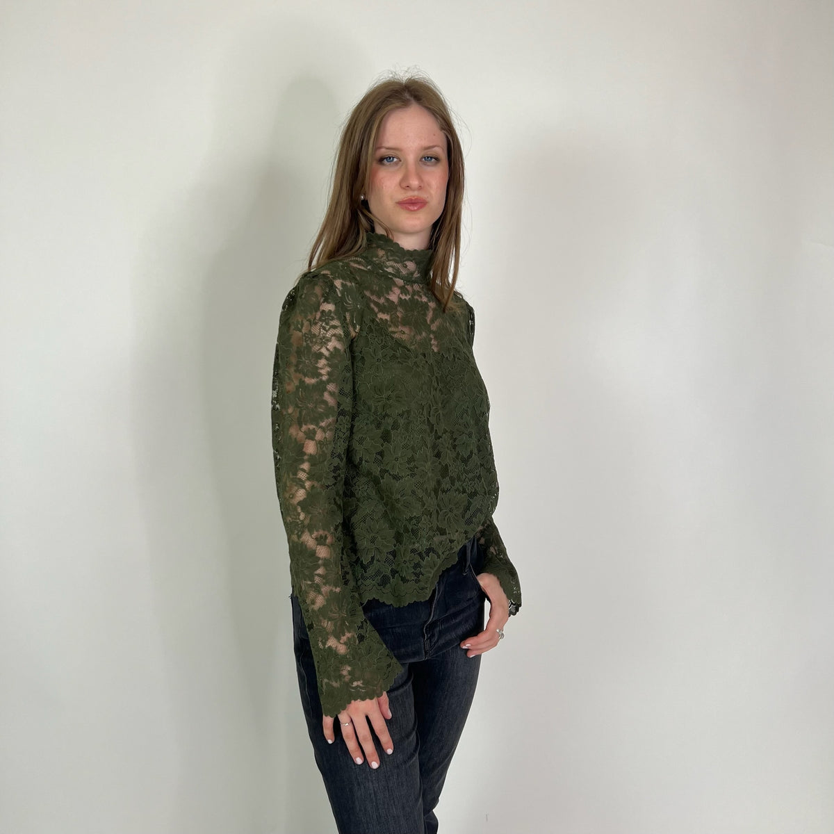LUISA SPAGNOLI Top maniche lunghe in pizzo macramé verdone