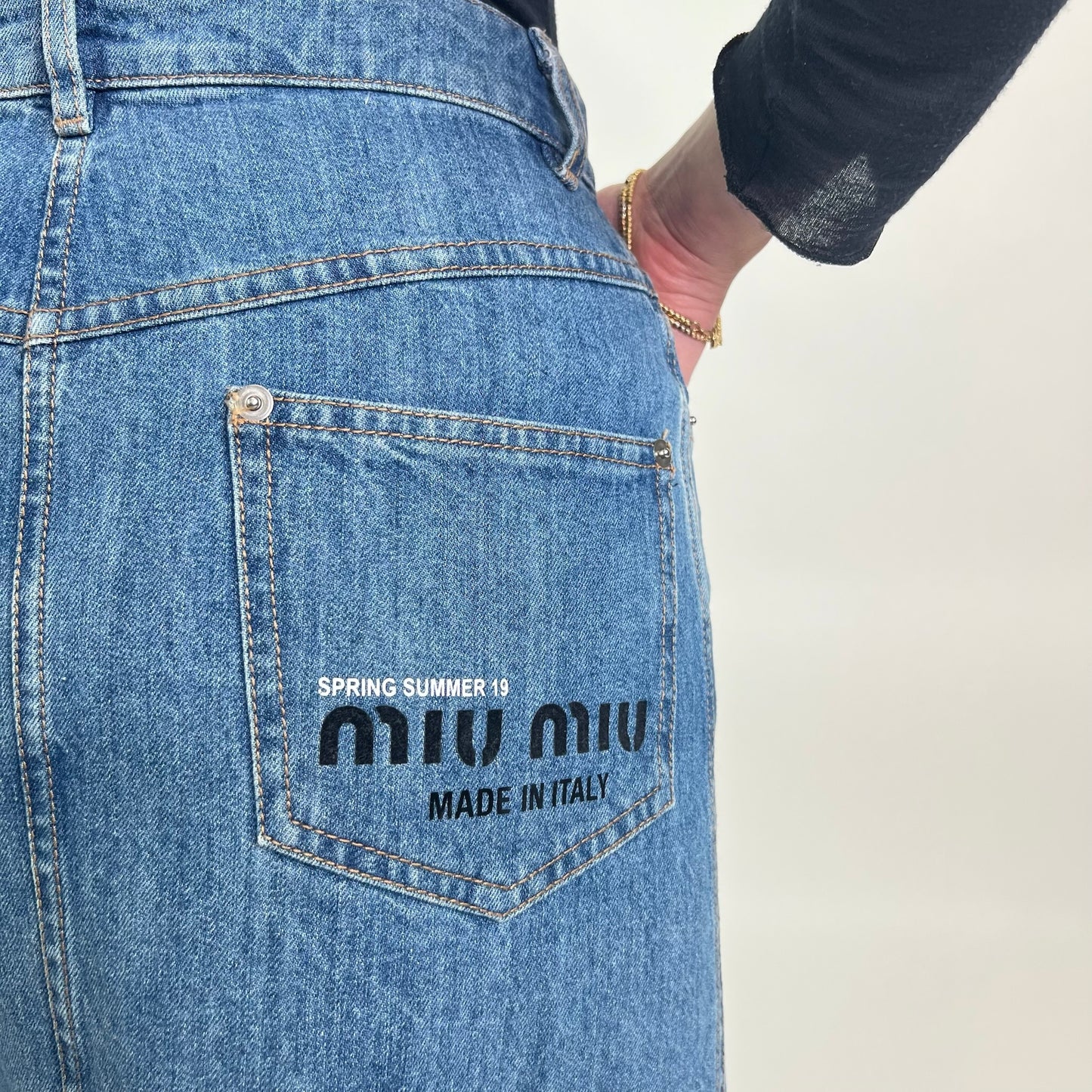 MIU MIU Gonna longuette in jeans con spacco