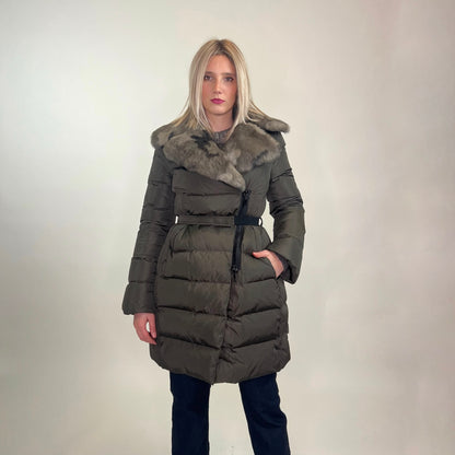 MONCLER Piumino verdone con collo in pelo camouflage