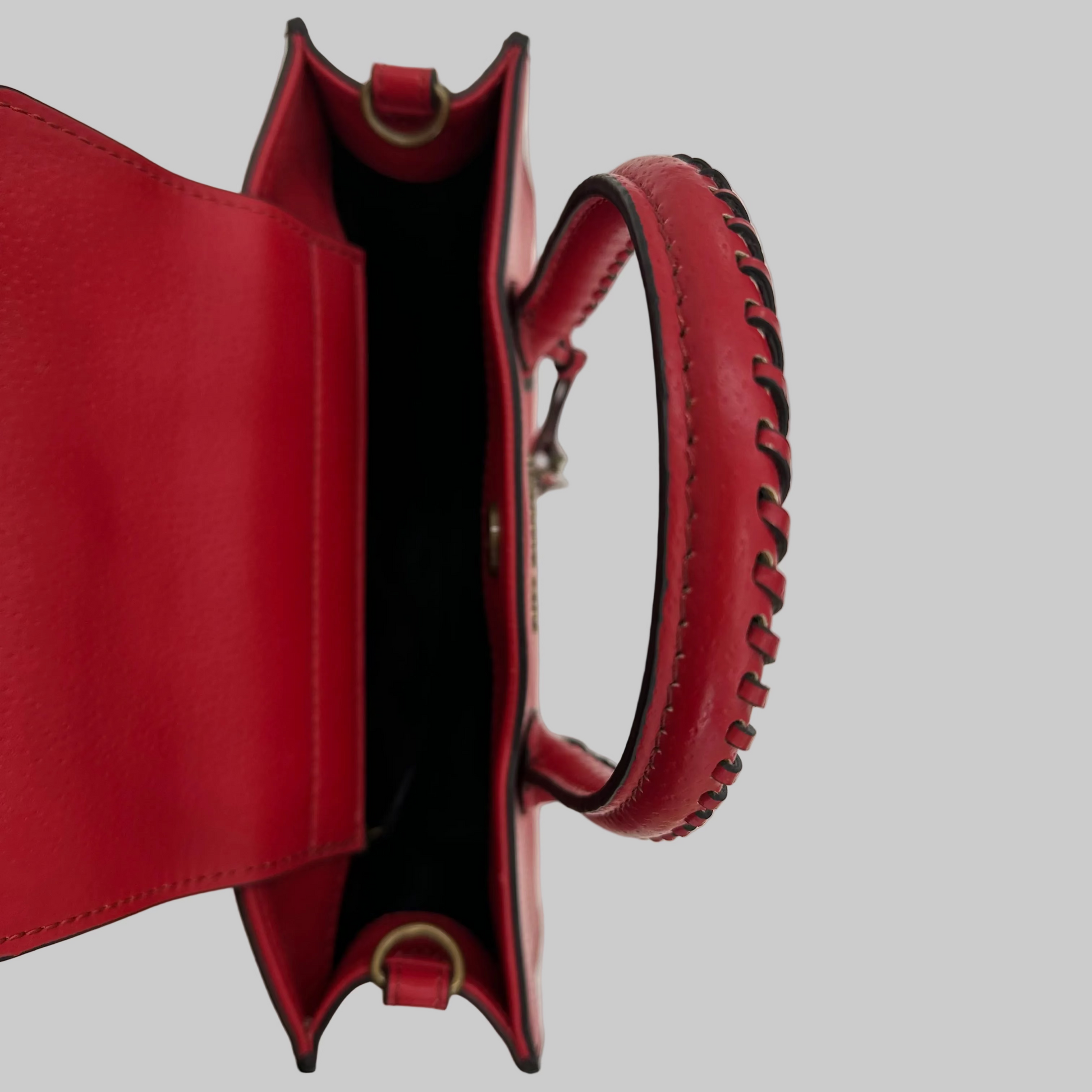 MOSCHINO Borsa in pelle rossa con charms cuori