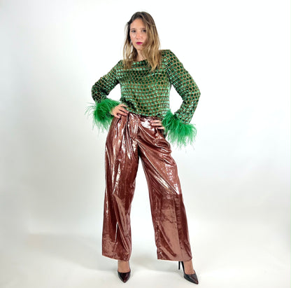PAROSH Casacca in velluto verde con piume - 12STOREEZ Pantoloni a palazzo oro rosa