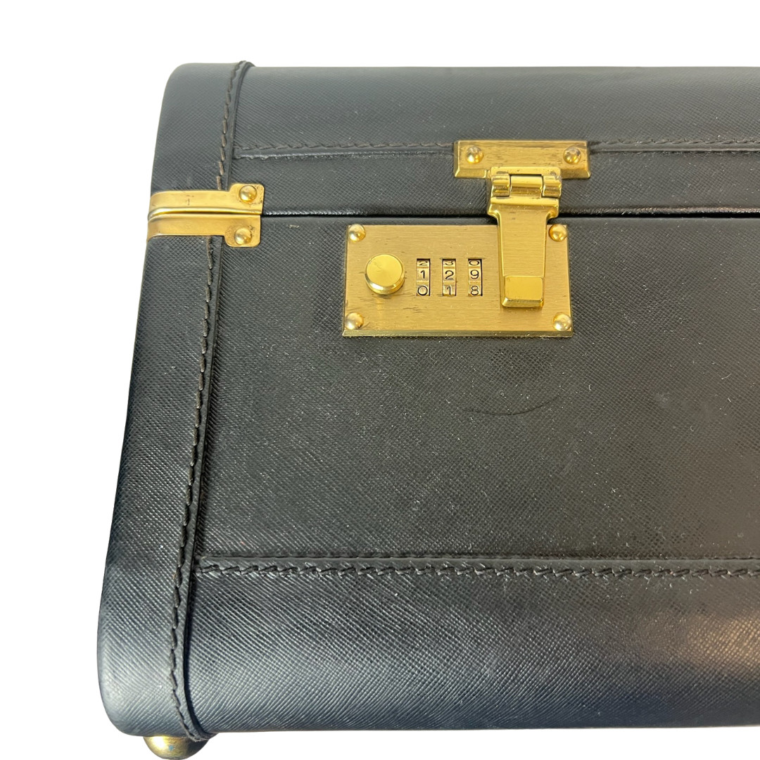 PRADA Valigia rigida in pelle saffiano nero