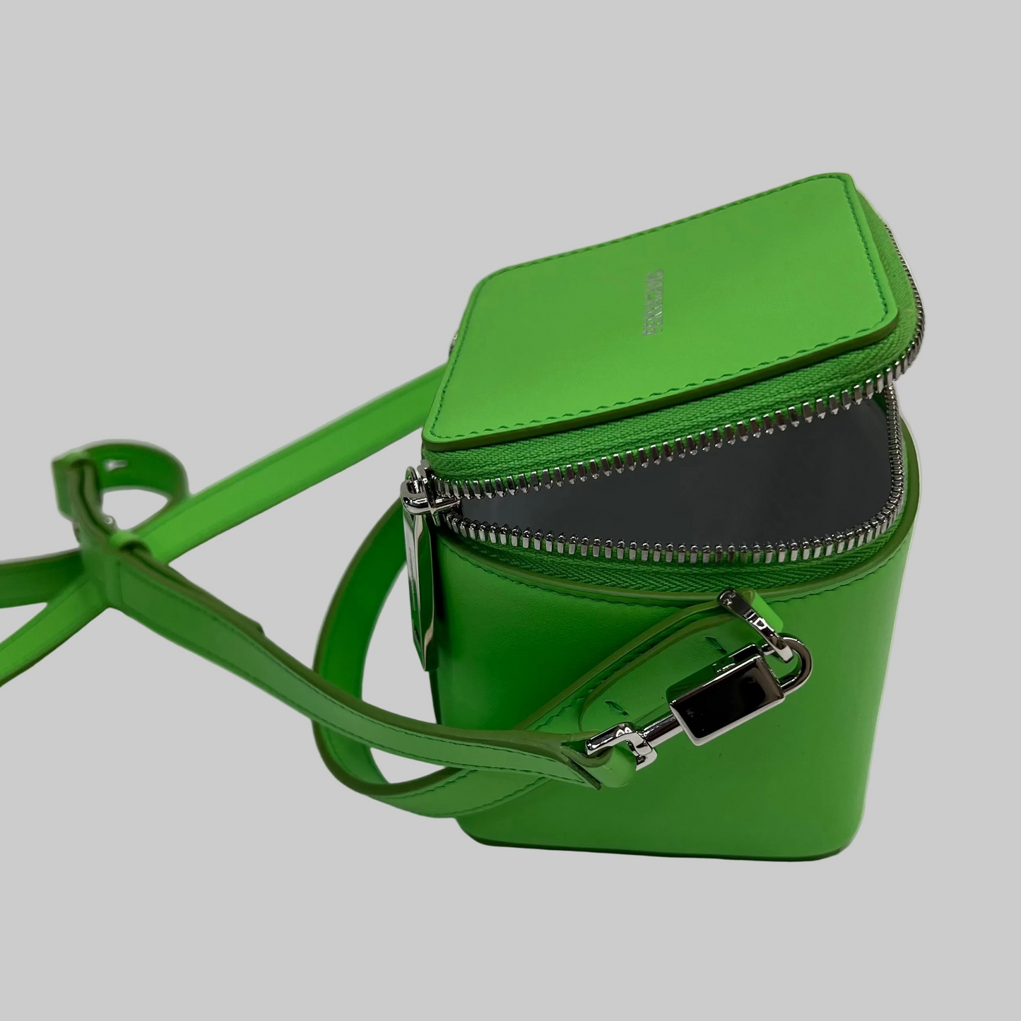 S. FERRAGAMO Borsa verde lime "Micro Bag"