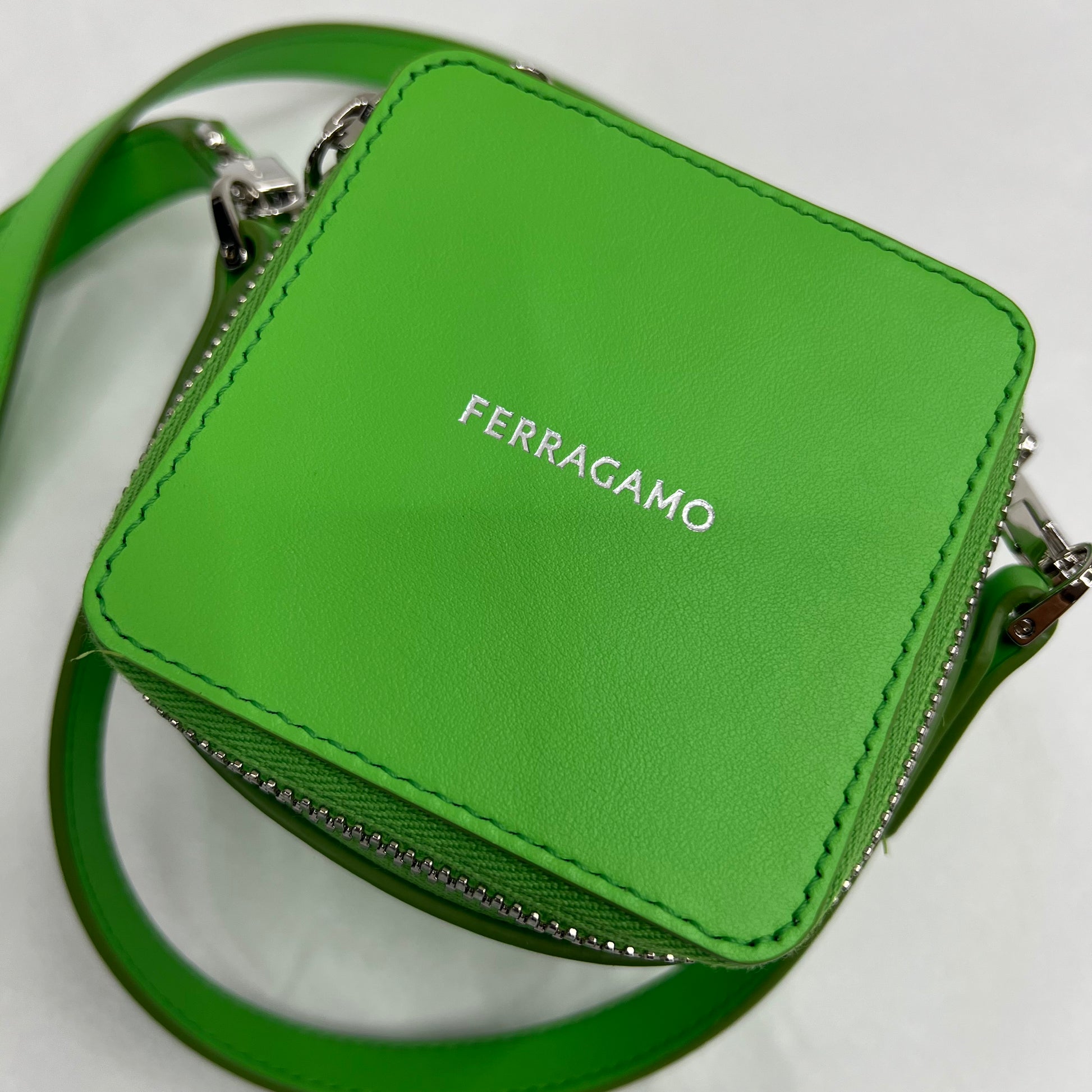 S. FERRAGAMO Borsa verde lime "Micro Bag"