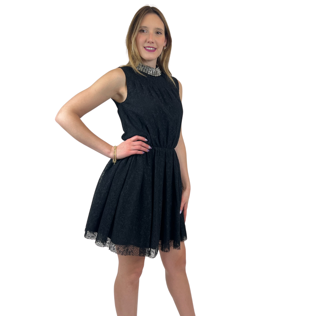 SAINT LAURENT Abito nero in pizzo con borchie
