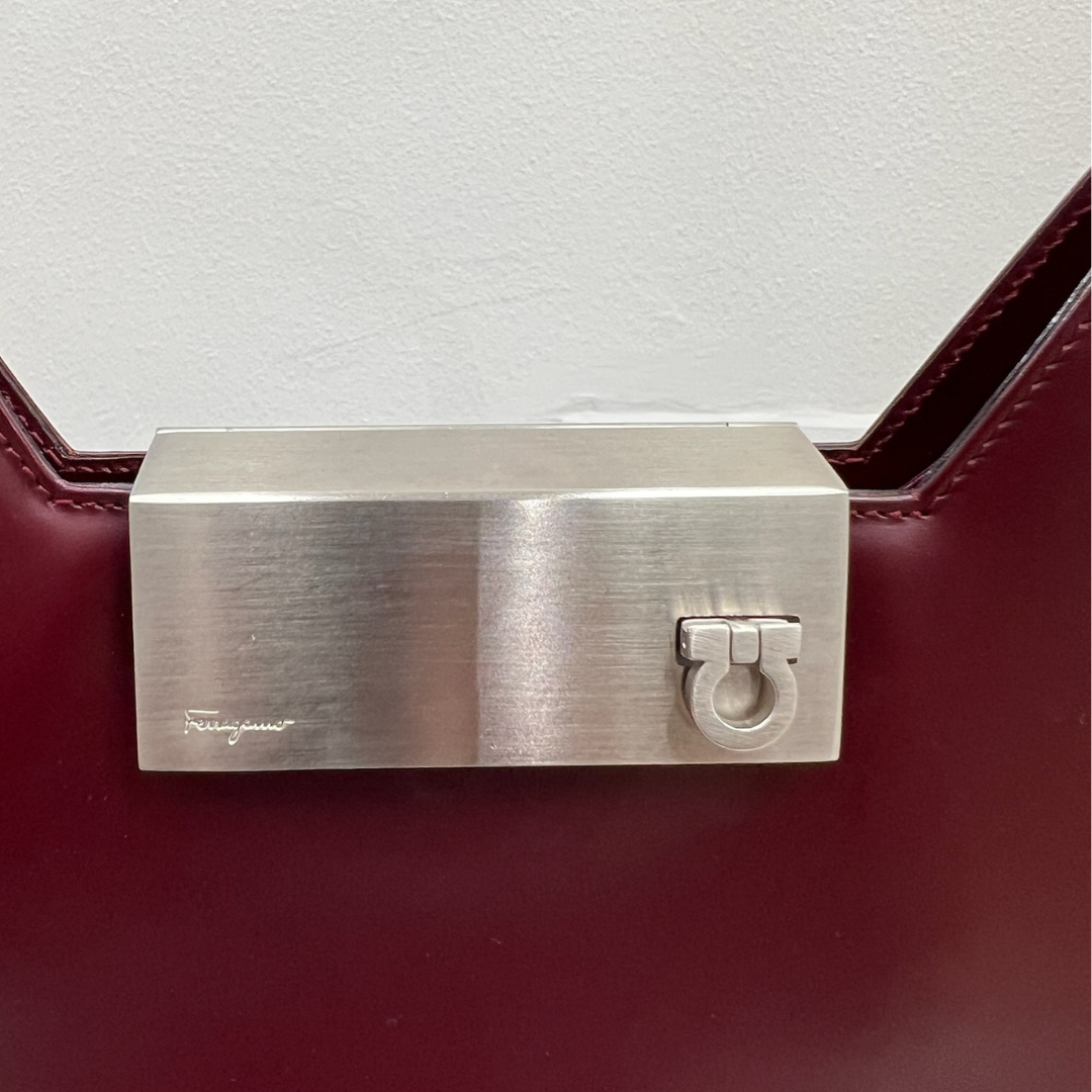 SALVATORE FERRAGAMO Borsa in pelle color burgundi
