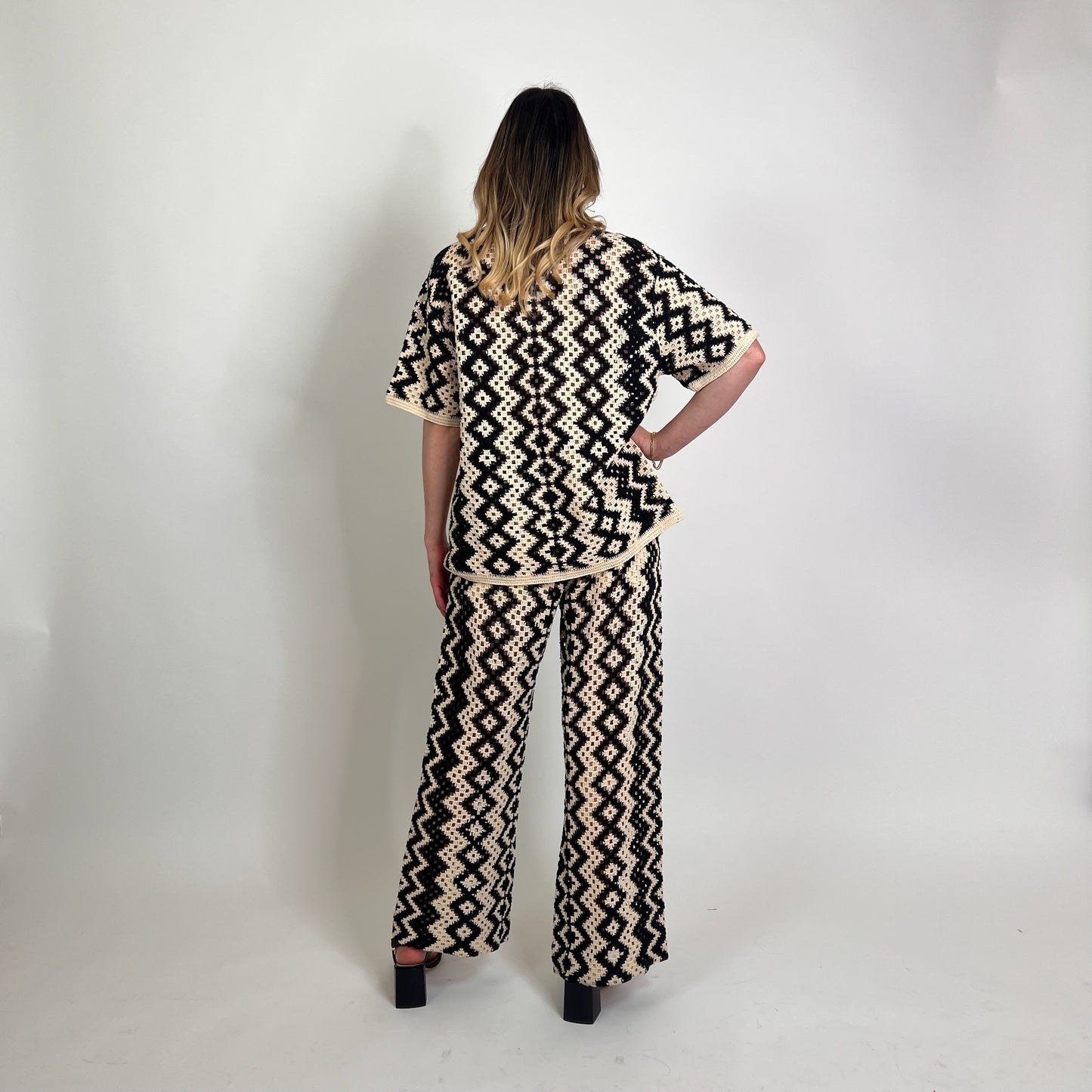 SANDRO Completo tricot nero e beige