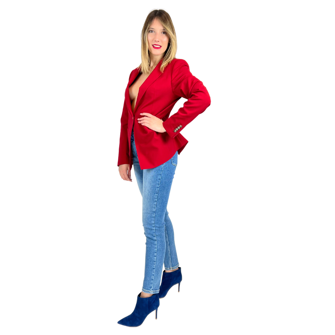 Giacca blazer rossa con chiusura a un bottone metallico modello classico in viscosa.   