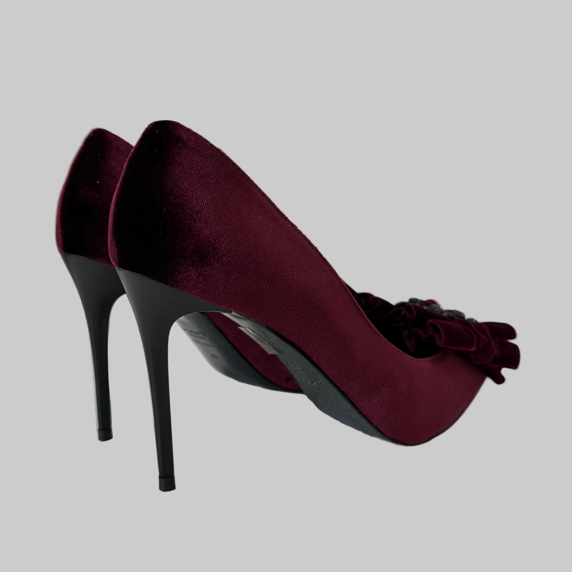 TIPE E TACCHI Scarpa décolleté velluto rosso burgundi con fiocco e pietre