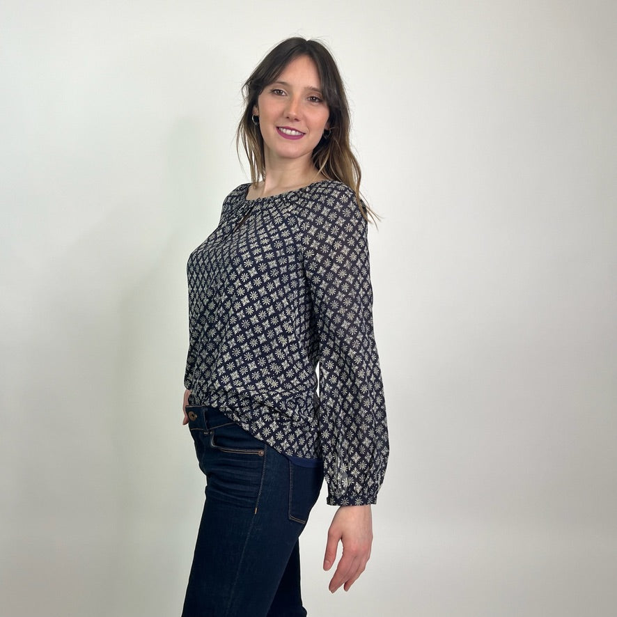 TORY BURCH Casacca in seta blu con piccoli fiori bianchi