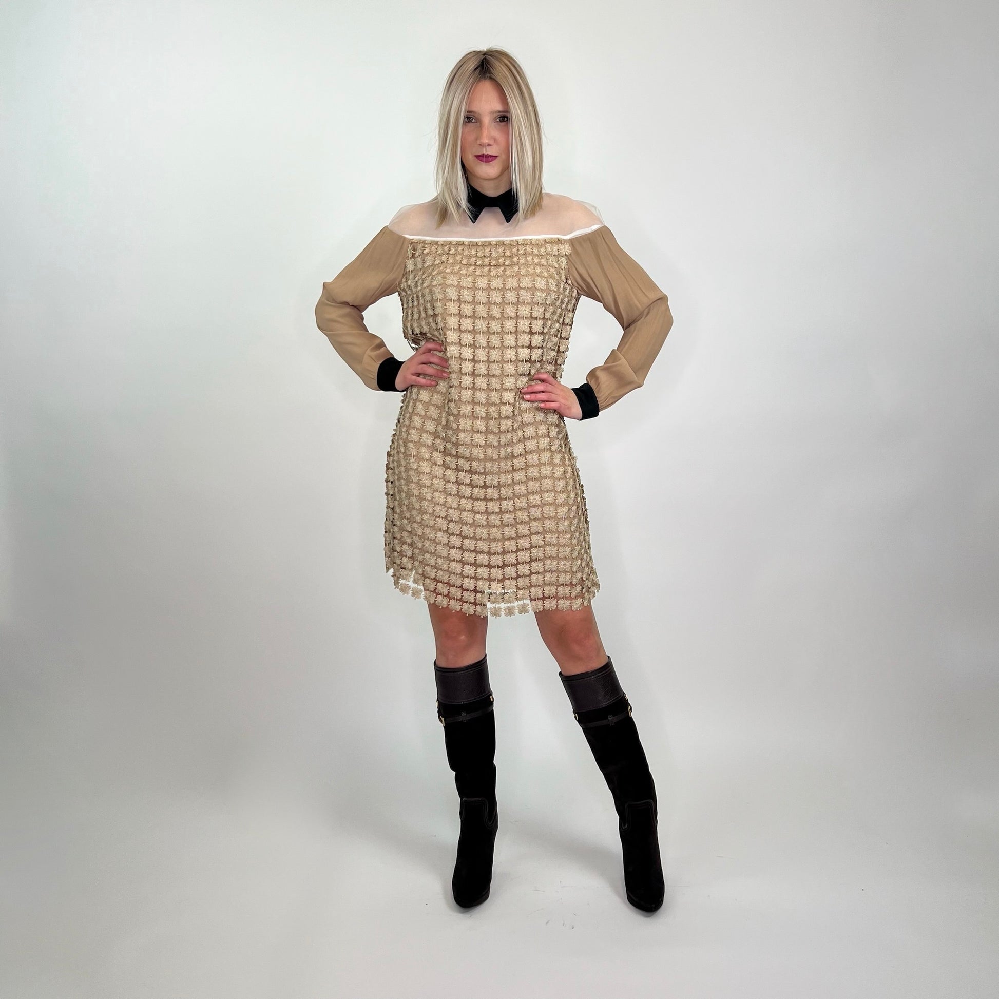 TWIN SET Abito dorato con fiori lurex