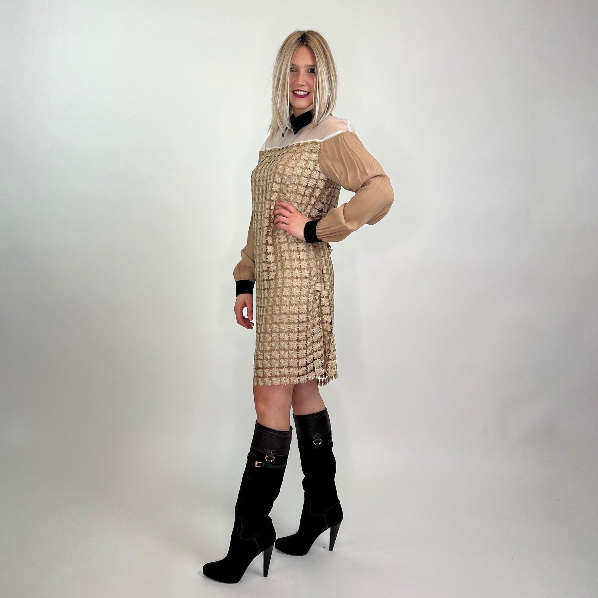 TWIN SET Abito dorato con fiori lurex