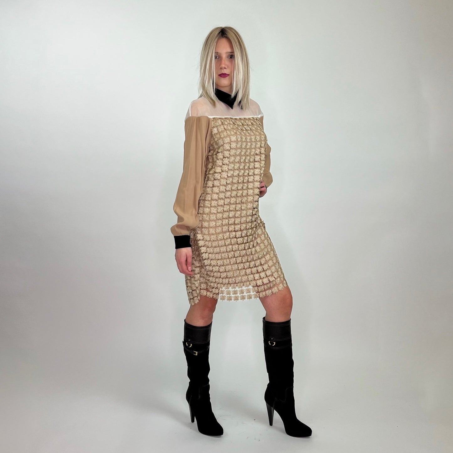 TWIN SET Abito dorato con fiori lurex