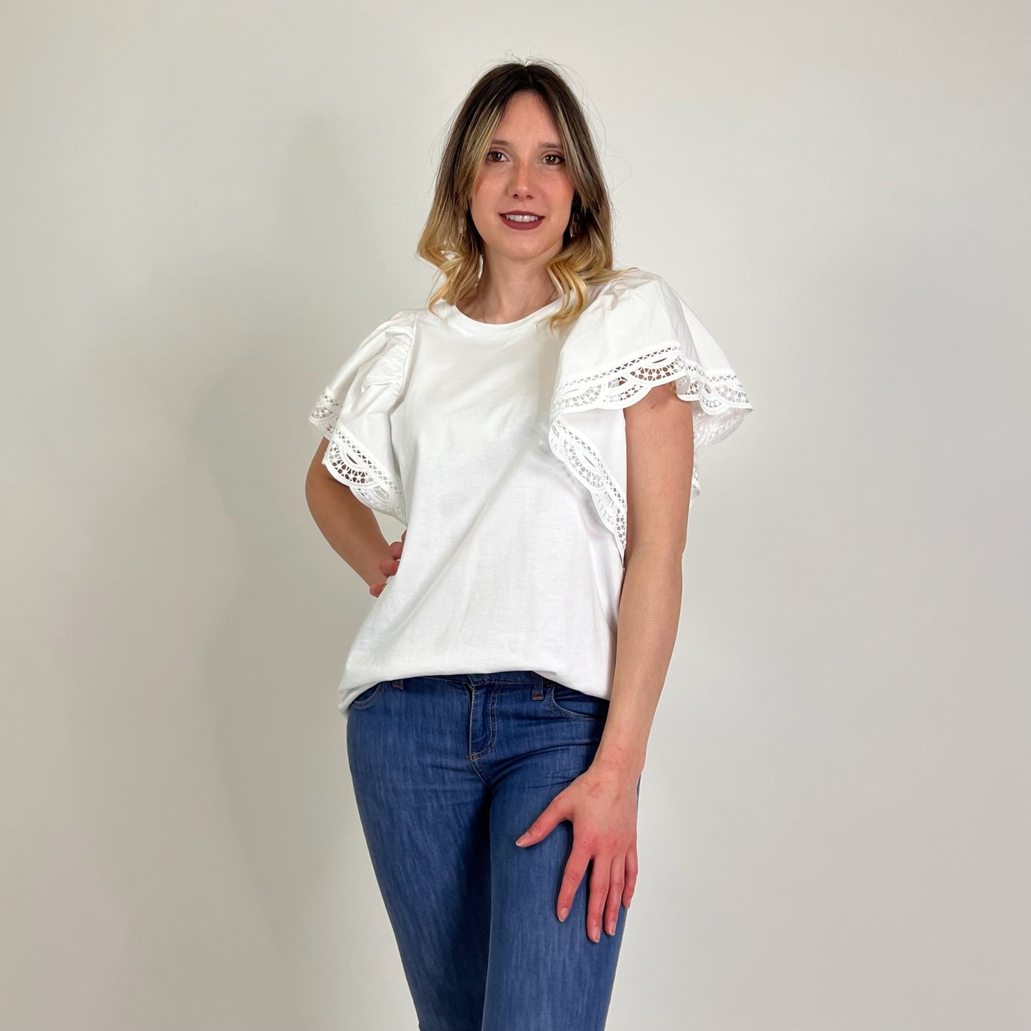TWIN SET T-shirt bianca con pizzo