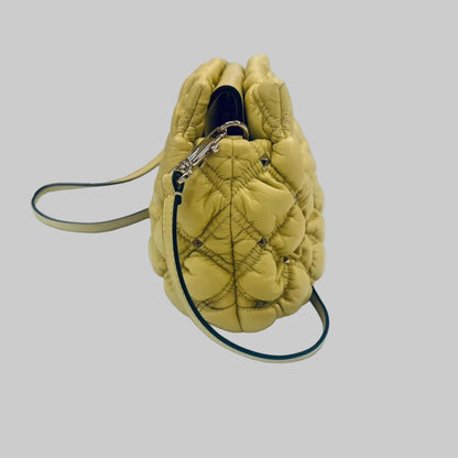 VALENTINO Borsa Spike Me Rockstude gialla 
