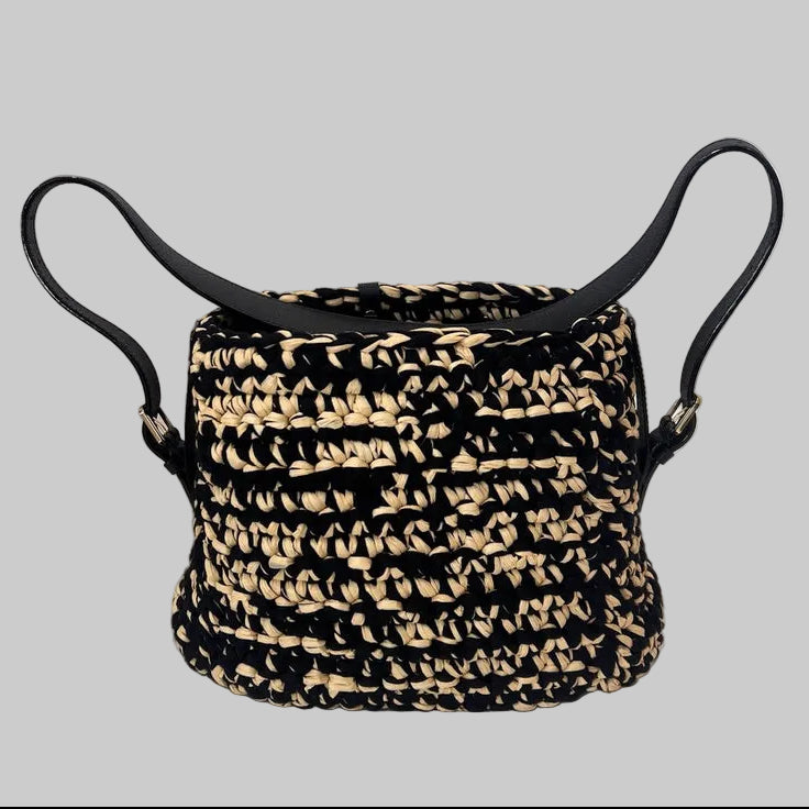 VALEXTRA Borsa secchiello intrecciata in raffia e tessuto nero