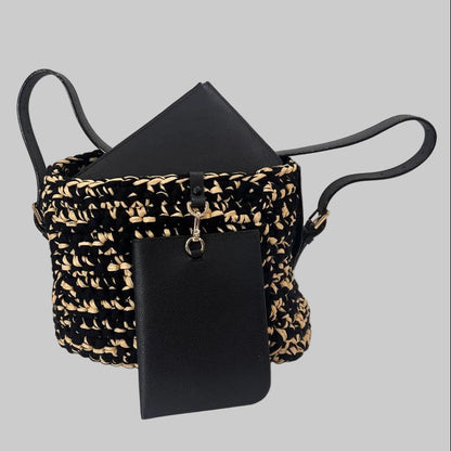 VALEXTRA Borsa secchiello intrecciata in raffia e tessuto nero