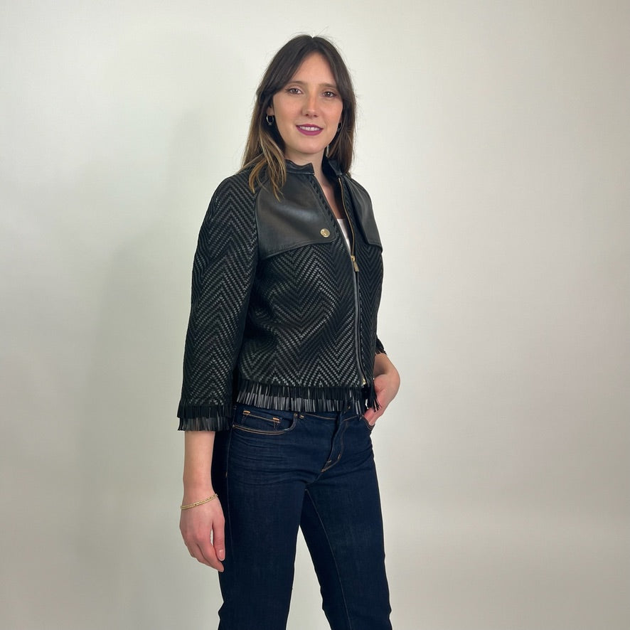 VERSACE COLLECTION Giacca in pelle nera intrecciata con frange