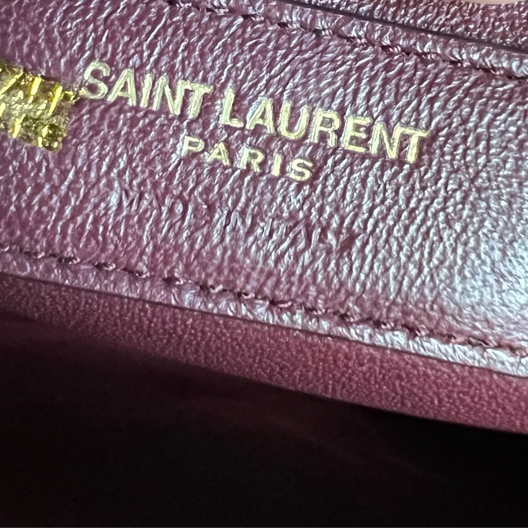 YVES SAINT LAURENT Borsa in pelle nera Cassandra