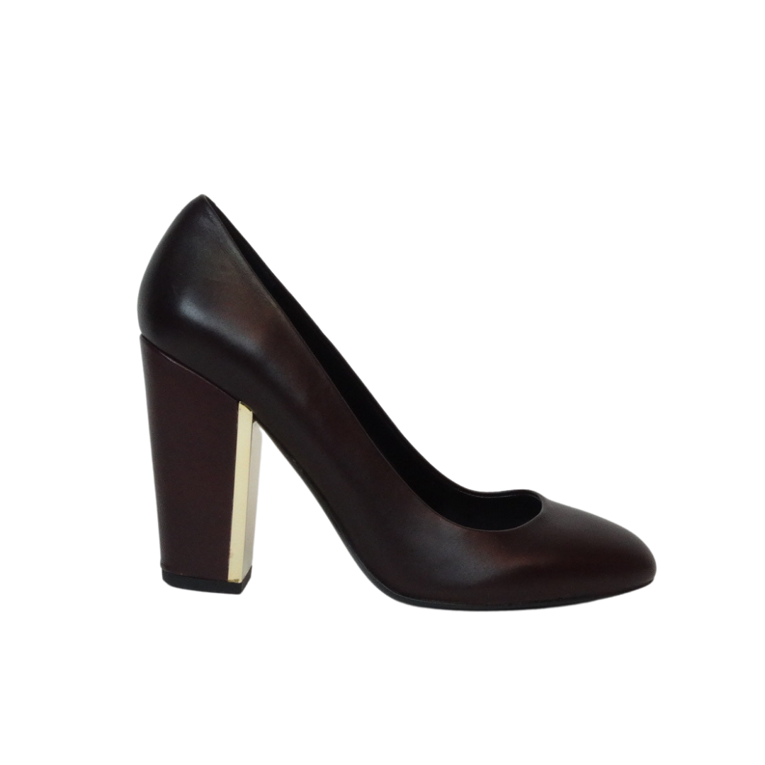 Scarpa décolleté pelle marrone liscia con tacco grosso e barra dorata tacco cm 10