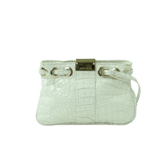 Borsa pochette in pelle bianca effetto cocco con chiusura zip. 