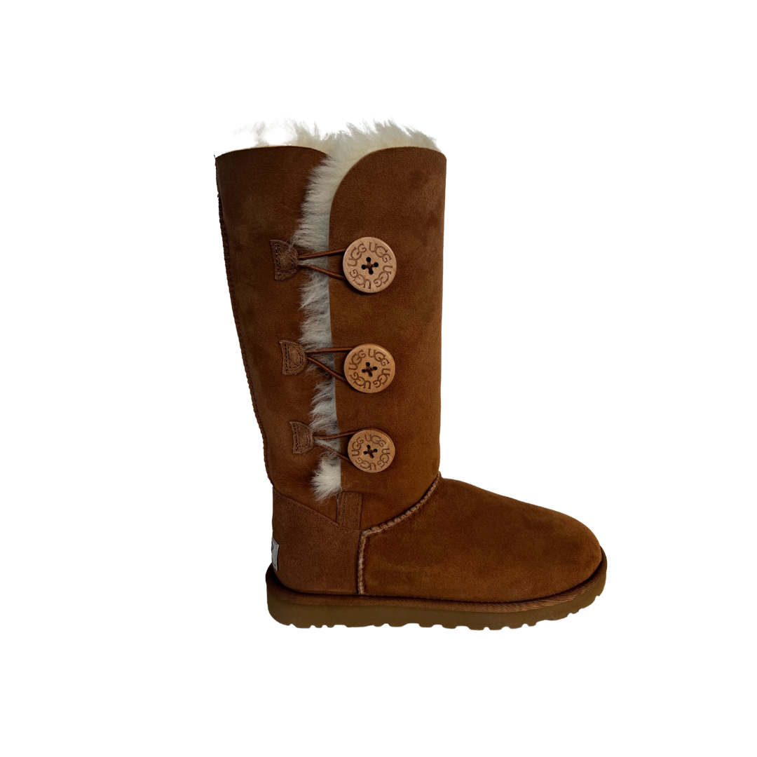 Scarpe stivali gambale alto con apertura 3 bottoni in montone chestnut, interno in lana.  "Bailey Button Triplet"