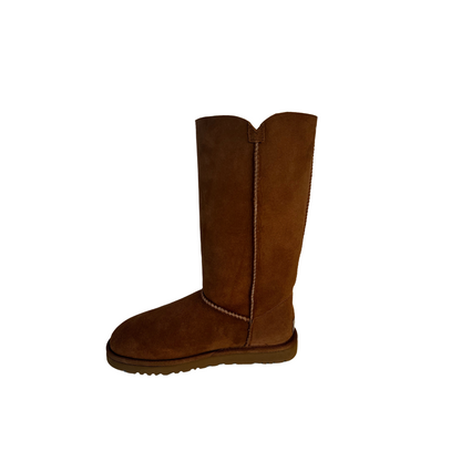 Scarpe stivali gambale alto con apertura 3 bottoni in montone chestnut, interno in lana.  "Bailey Button Triplet"